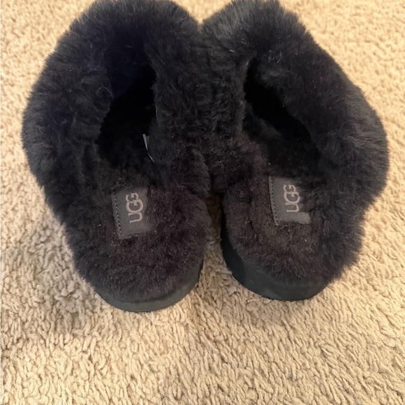 UGG Disquette Suede Fur Platform Slippers - Picture 4 of 5
